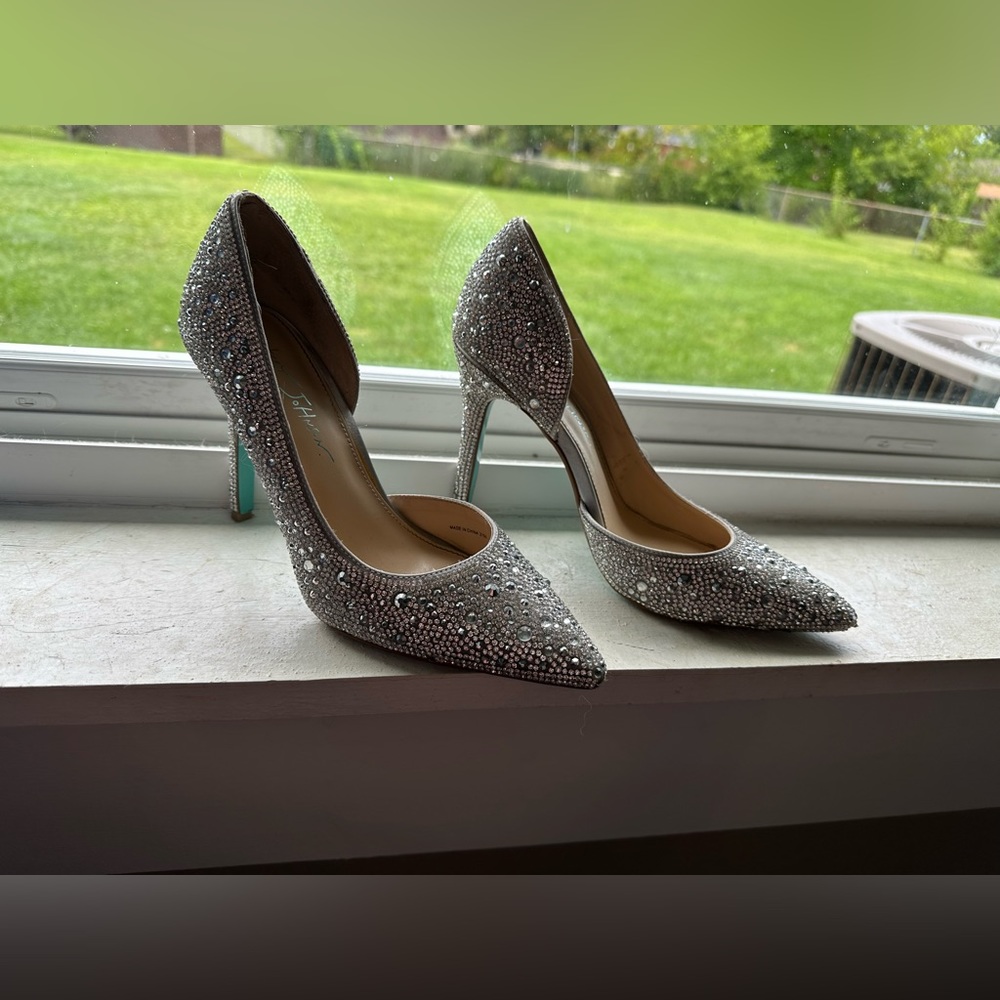 Betsey Johnson Heels Size 7